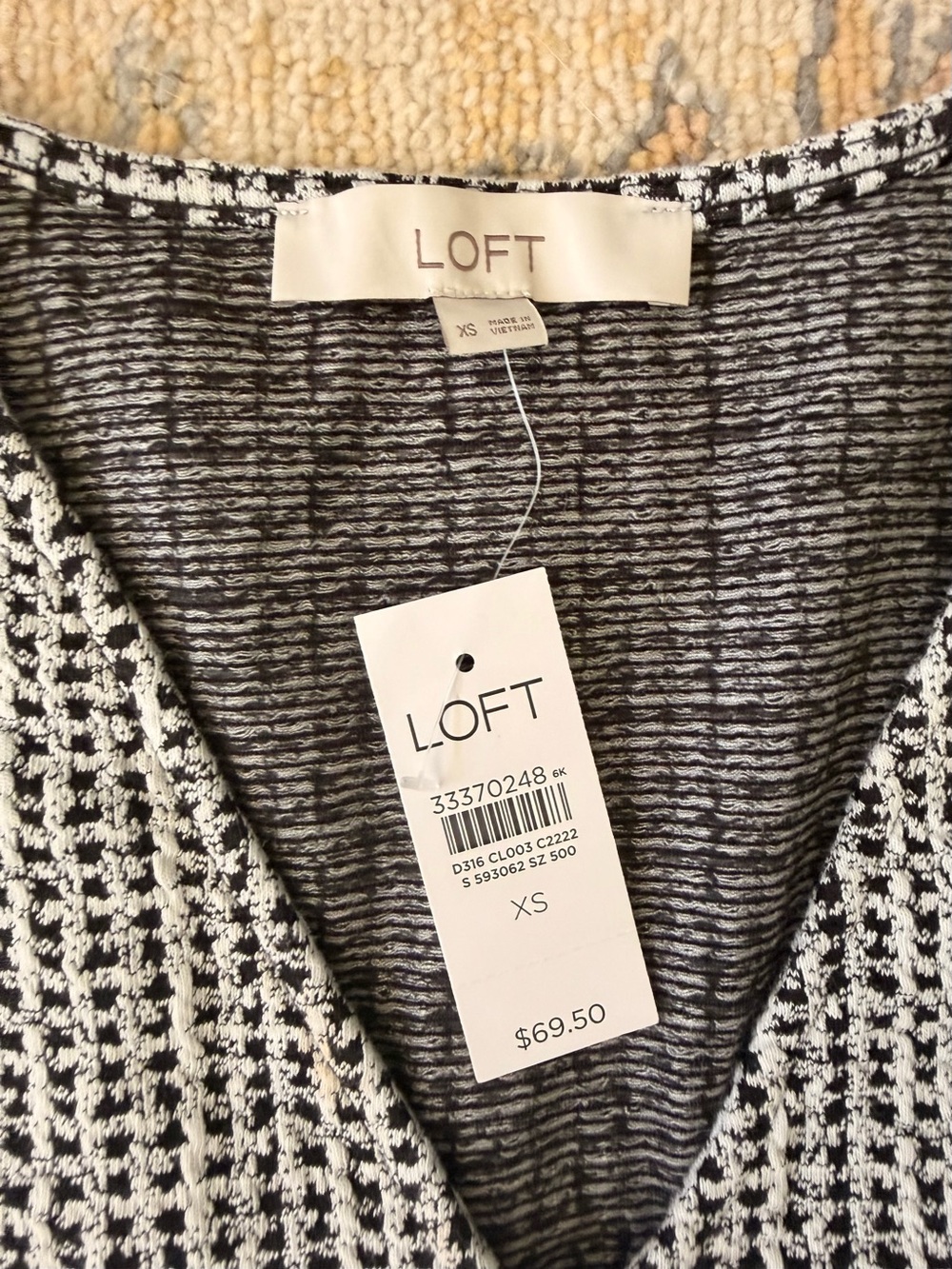 Loft Textured Button Front Flounce Sleeveless Dress NWT Size XS V Neck #preppy - Picture 2 of 6